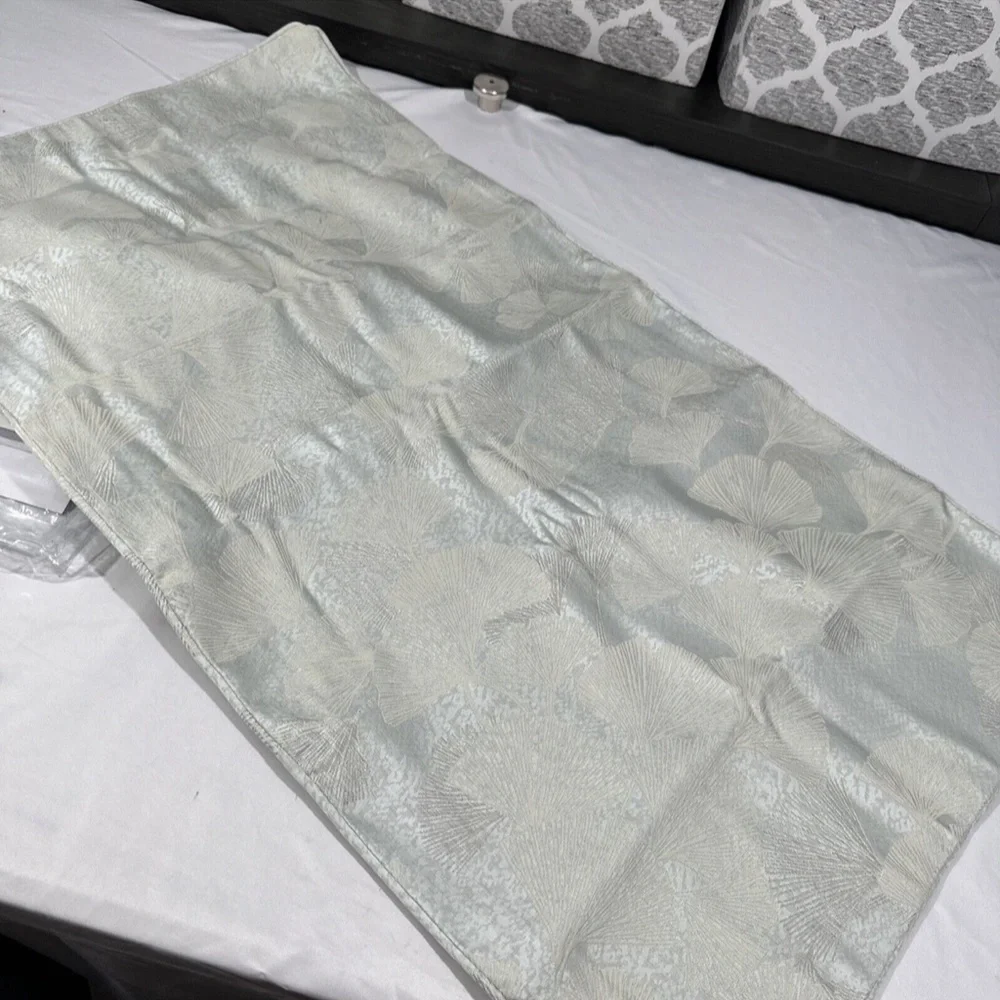 NIB $135 [ 1 King Sham ] Pillow for Hotel Collection Ginkgo‎
